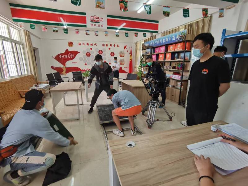 追星女孩心理学分析报告：鄞州区广告片拍摄公司揭秘饭圈应援式传播逻辑