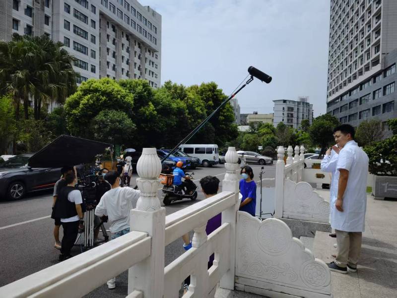 鄞州区广告片拍摄公司低成本实现高规格制作的诀窍
